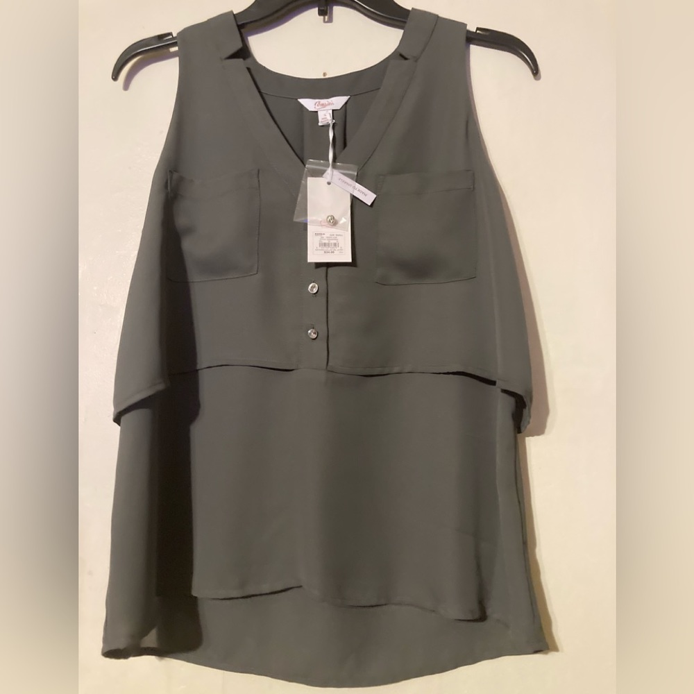 NWT Candie’s Tiered Sleeveless Blouse, Olive Green, Size